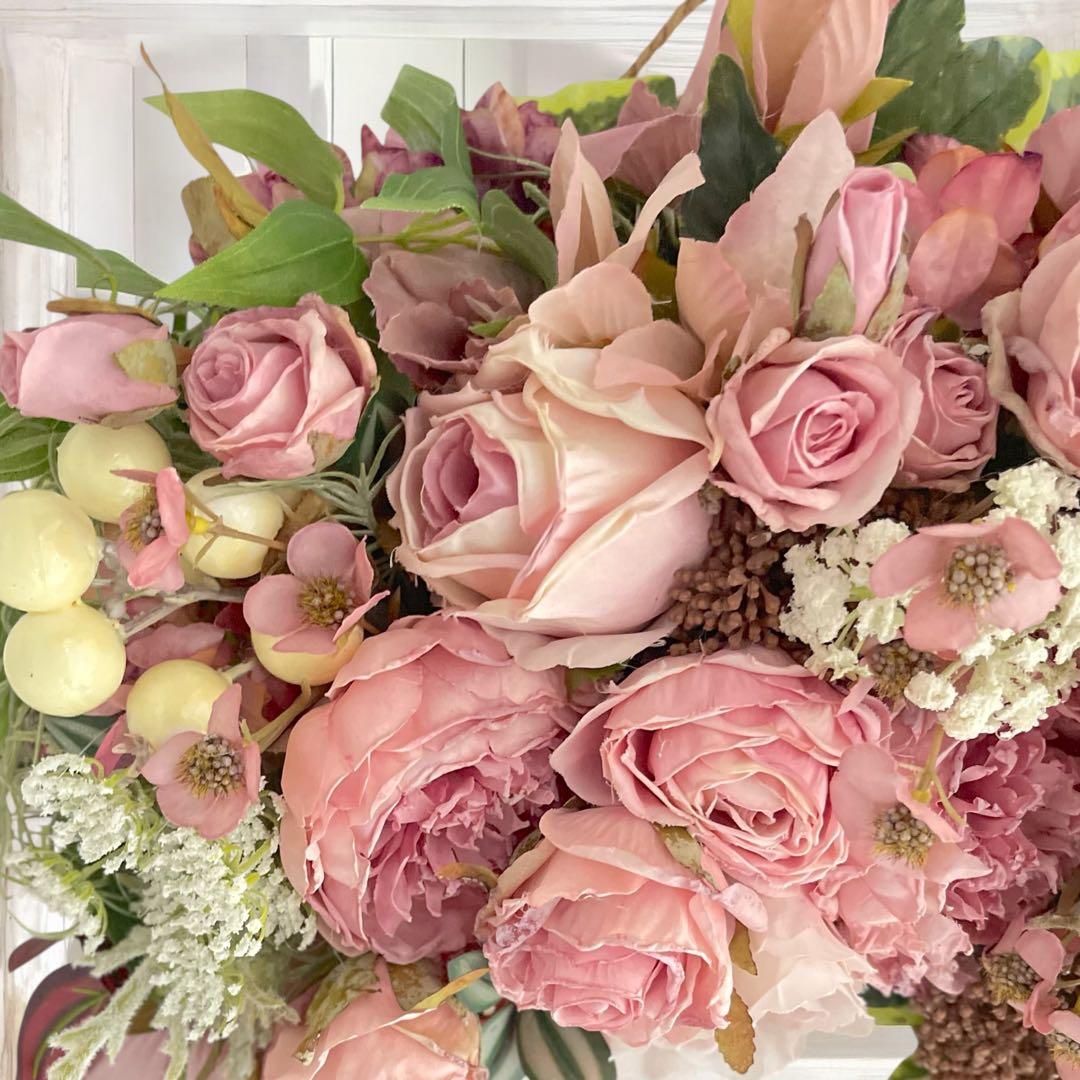 ロココ調ピンクローズのアーチ型特大リース〈光触媒・1点もの〉薔薇のリース