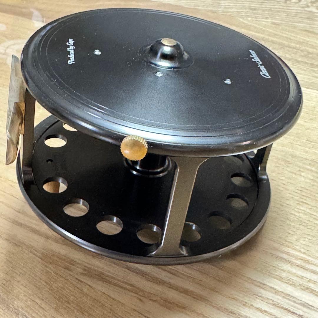 Caps Classic Salmon フライリール サーモンクラシック