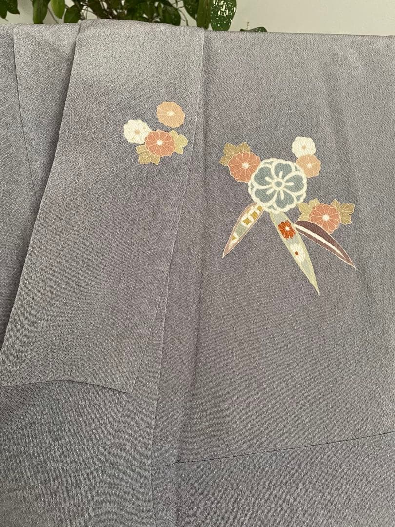 訪問着 金駒刺繍 グレー 縮緬 正絹 上品