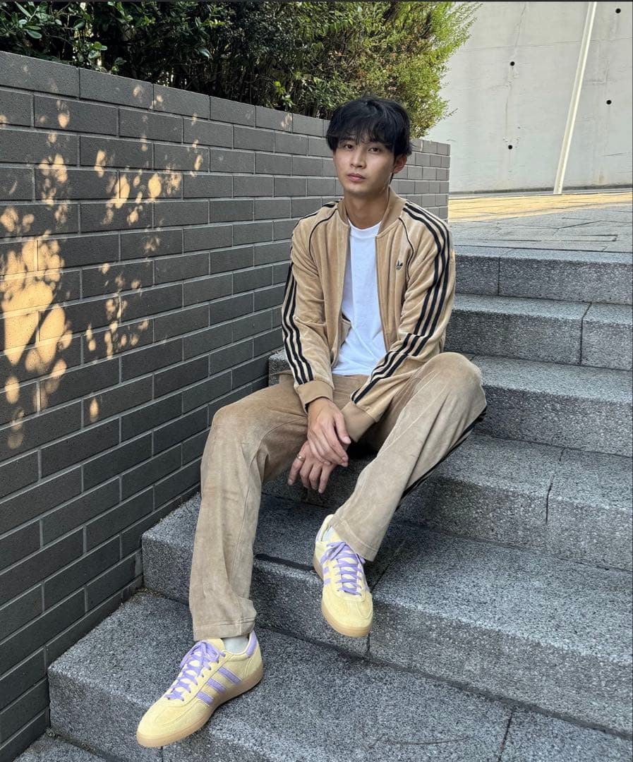 アディカラー ベロア トラックトップ / アディダスオリジナルス　風早ゆうた