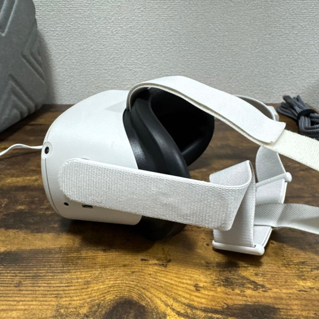美品　  Quest 2 128GB VRヘッドセット　①