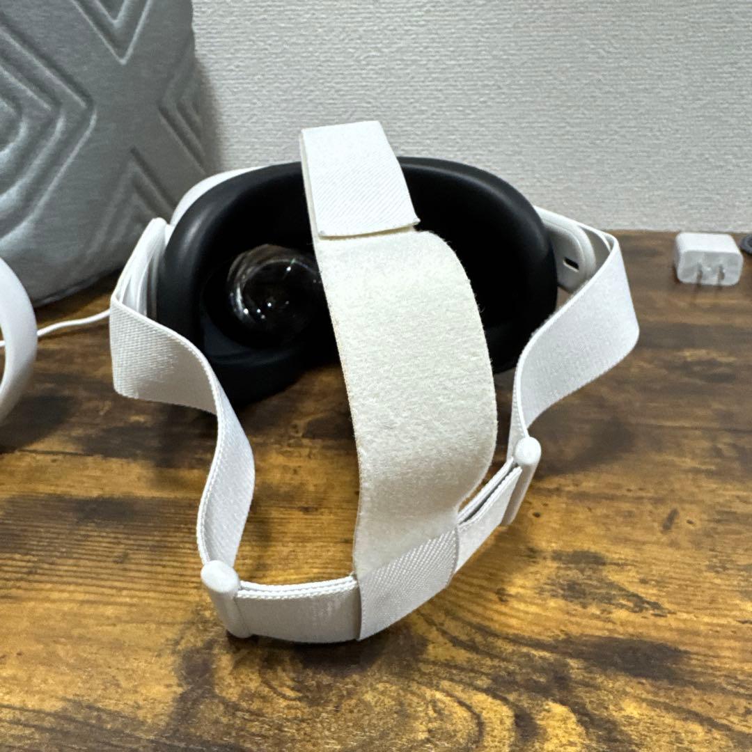美品　  Quest 2 128GB VRヘッドセット　①