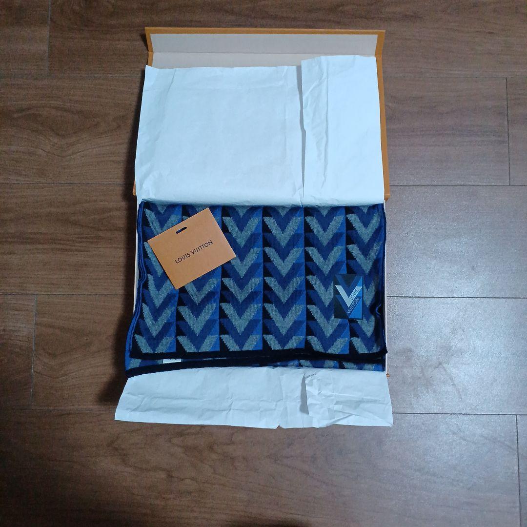 24_52　ルイヴィトン　マフラー　未使用難ありV字柄　高島屋購入