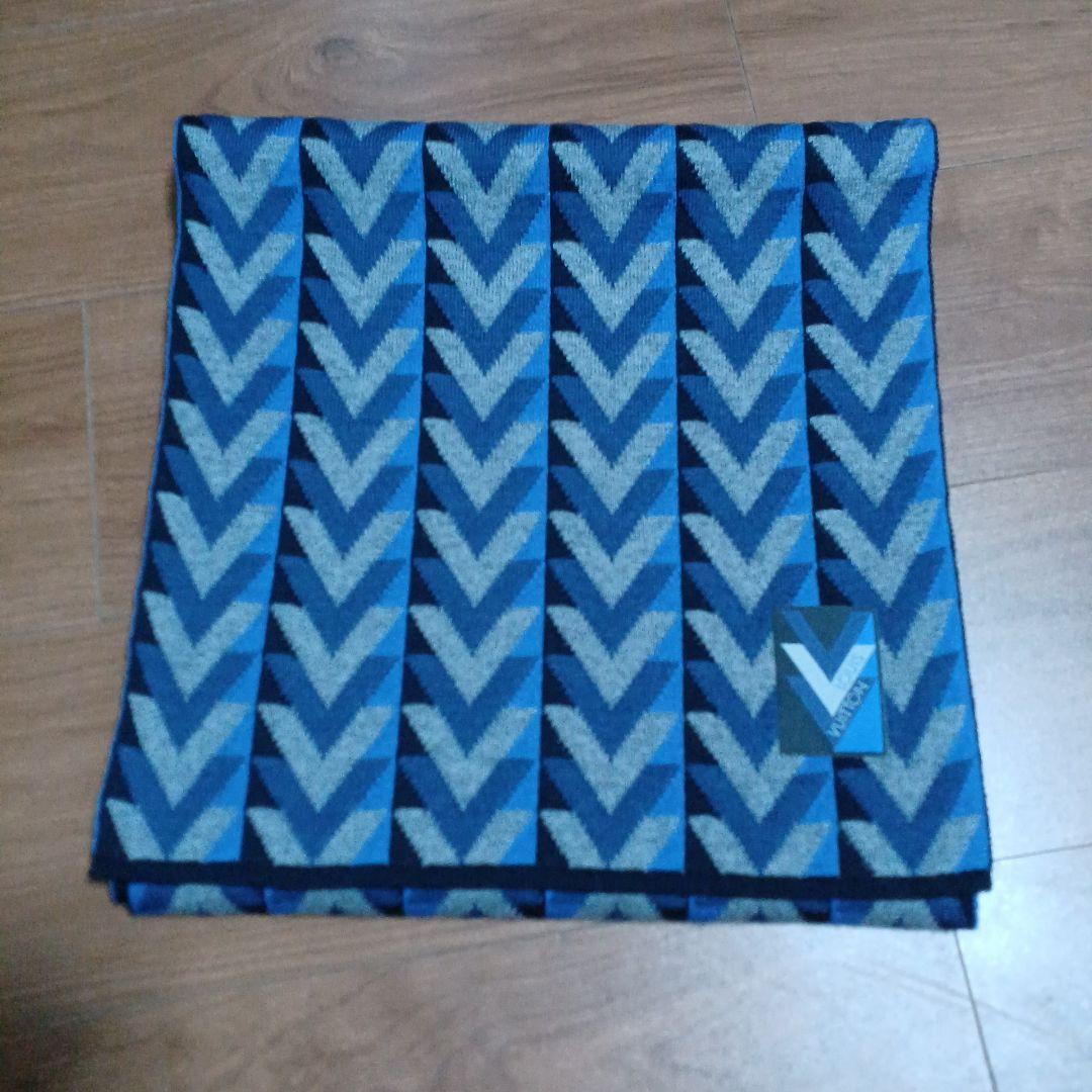 24_52　ルイヴィトン　マフラー　未使用難ありV字柄　高島屋購入