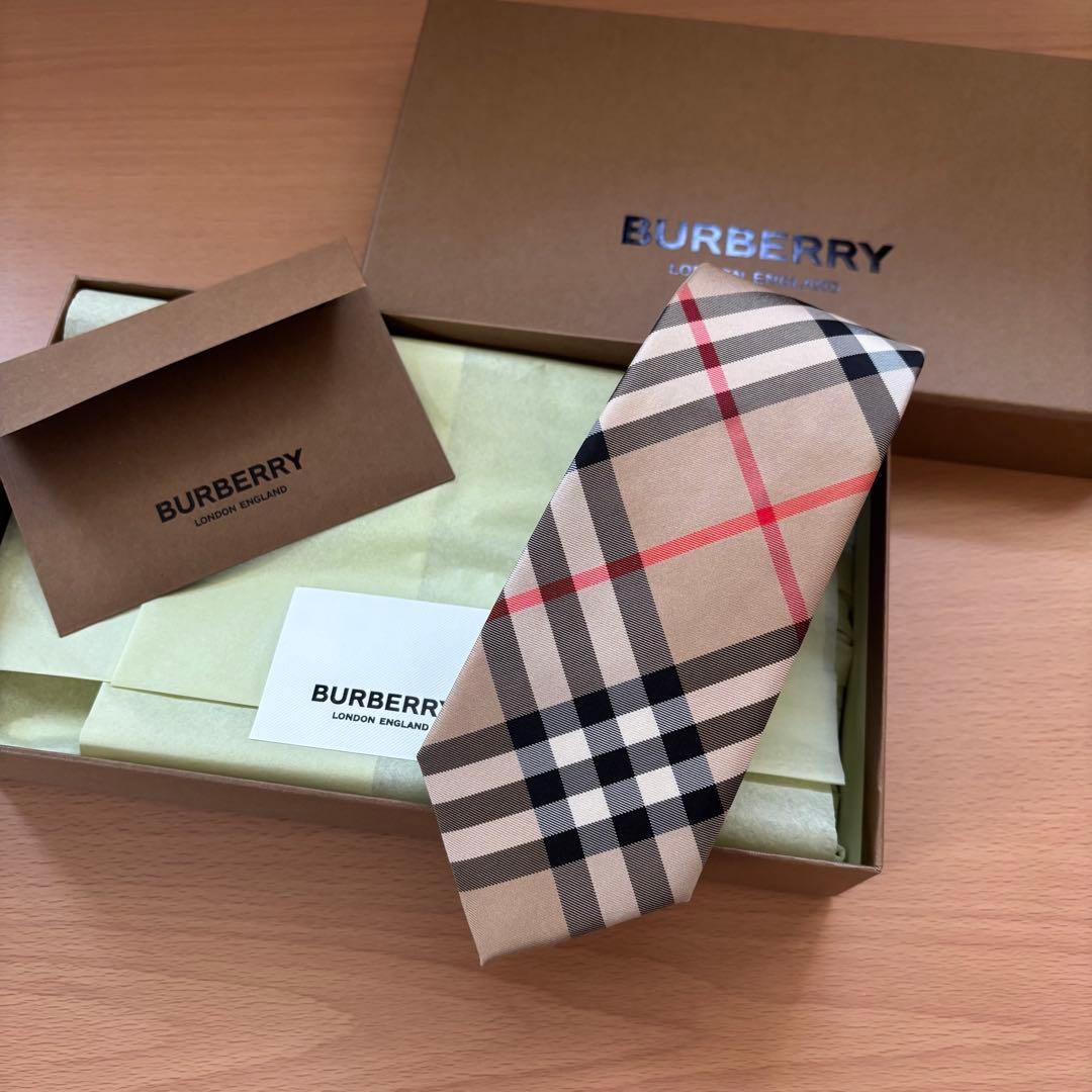 BURBERRY ノバチェック柄　ネクタイ 付属品有り