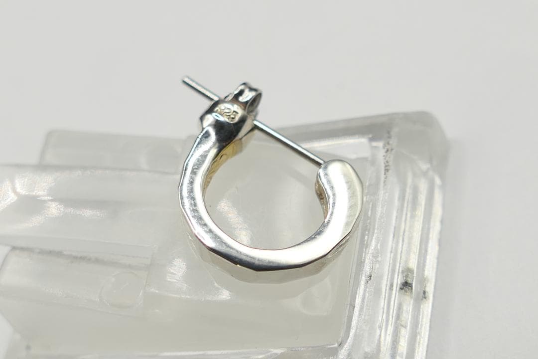 新品　未使用　ライオンハート　タタキ仕上げ　フープ　ピアス　内側ゴールド