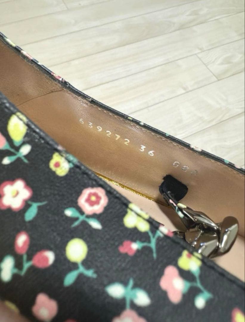 GUCCI LIBERTY フラットバレエシューズ