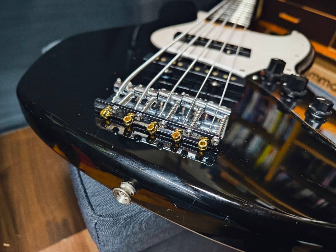 Squire by Fender Jazz Bass 5弦 ジャズベース