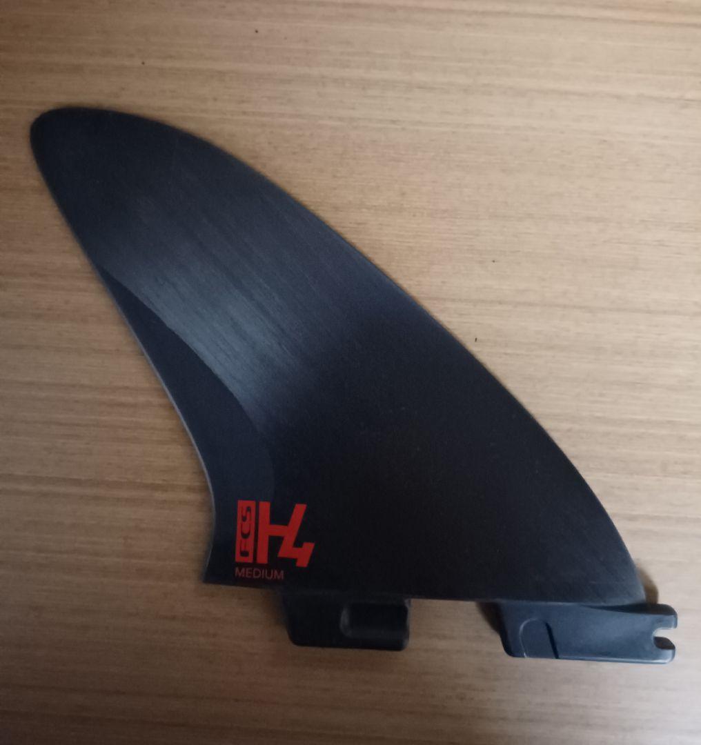 FCS2　H4　サーフボードフィン　トライフィン　スラスターフィン　Mサイズ