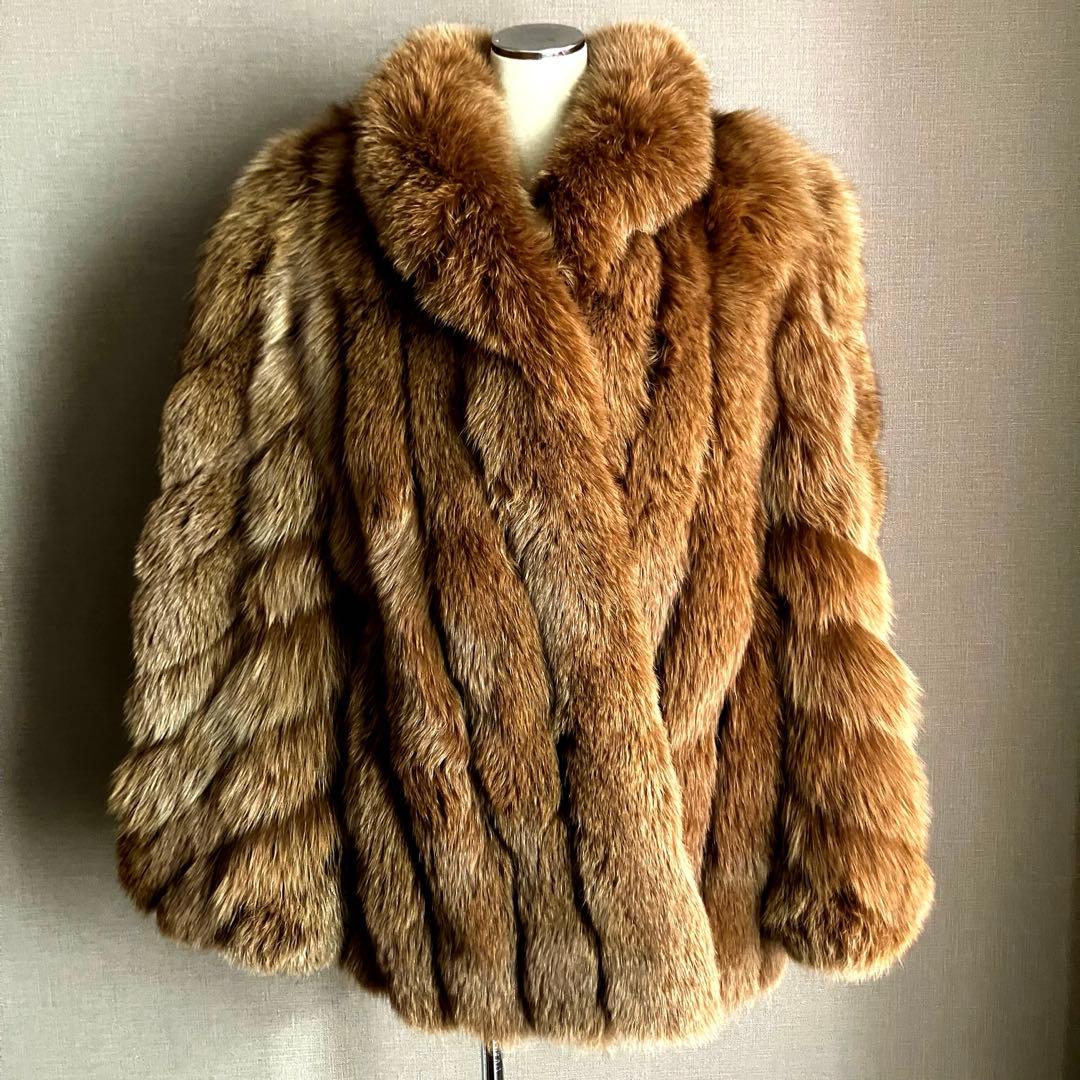 ✨セントピさん専用✨SAGA FOX 最高級フォックスファーコート 銀サガ 刺繍