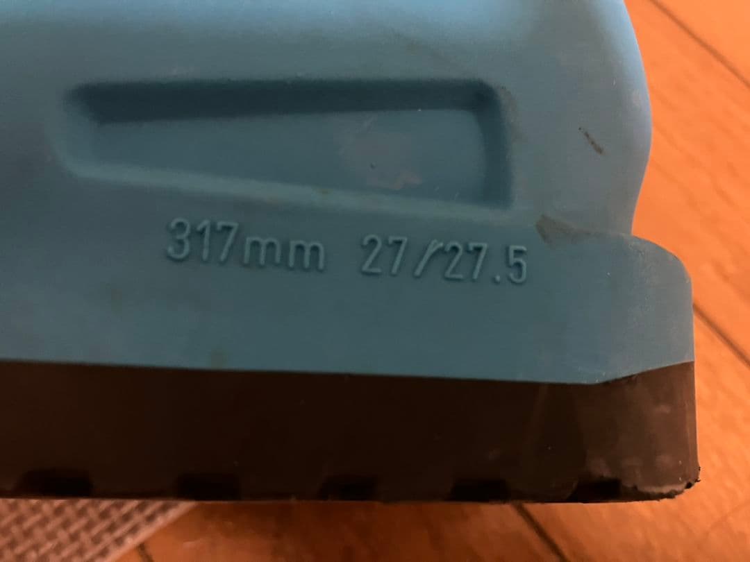 SALOMON　サロモン スキーブーツ 27.5cm 足幅広め 保温性高