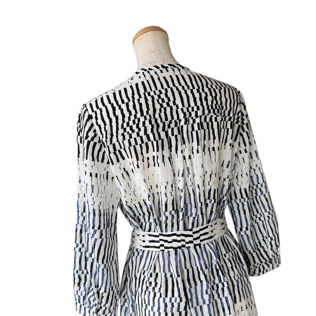 近年極美品　定価13万　ミラショーン　ERICAブロックプリントワンピース　42