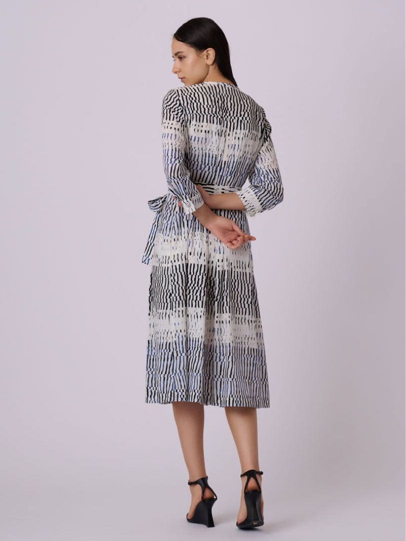 近年極美品　定価13万　ミラショーン　ERICAブロックプリントワンピース　42