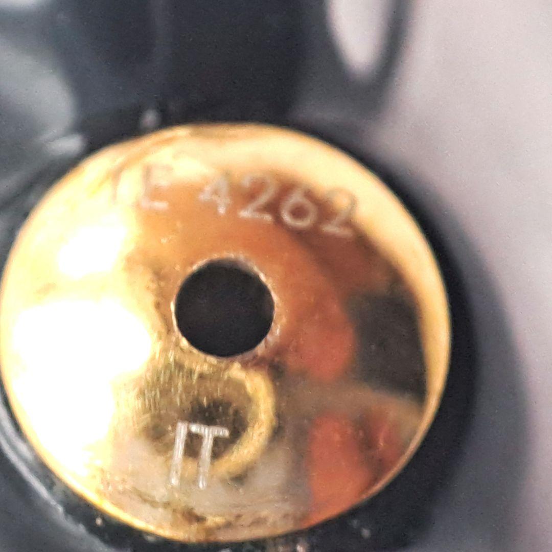 LV×YK ブックル ドレイユ・ルイゼット インフィニティ ドット　ピアス