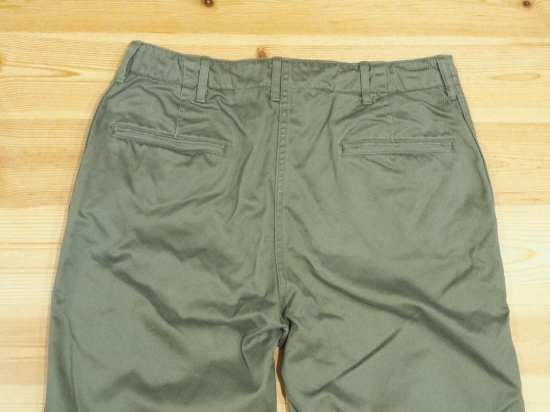 フェローズ　チノパン　オリーブ
