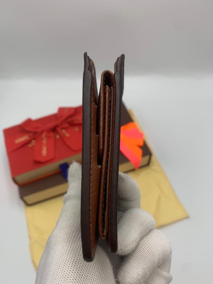 ルイヴィトン モノグラム 二つ折り財布 ポルトフォイユマルコ