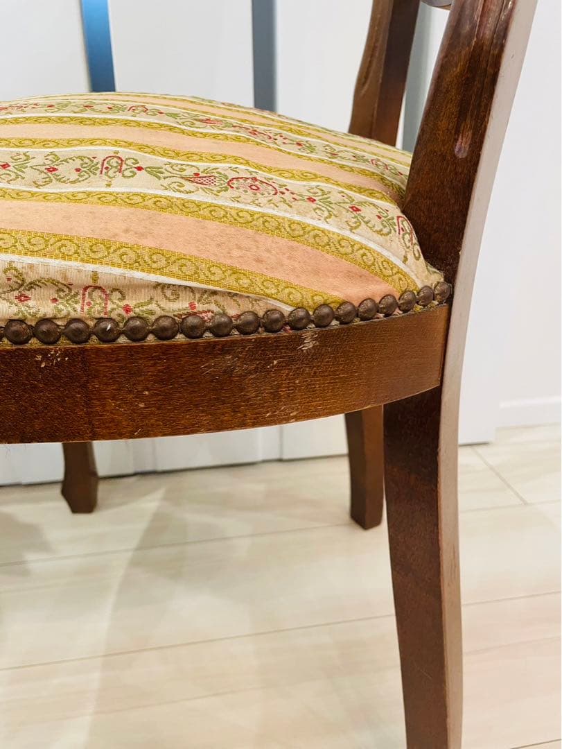 送料込み　アンティーク　椅子　ロココ朝　ゴシック　ダイニングチェア