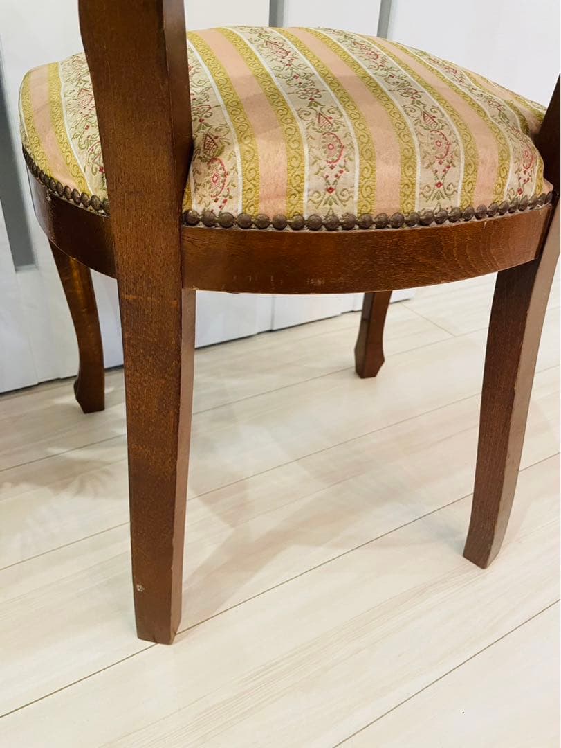 送料込み　アンティーク　椅子　ロココ朝　ゴシック　ダイニングチェア