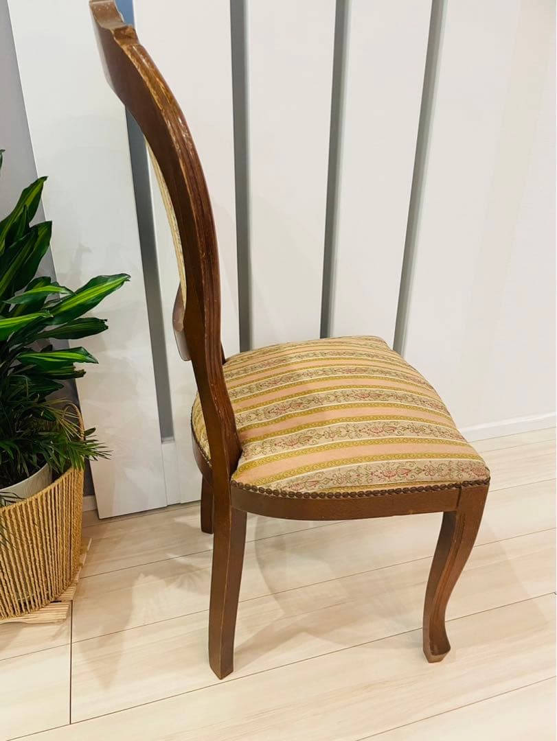 送料込み　アンティーク　椅子　ロココ朝　ゴシック　ダイニングチェア