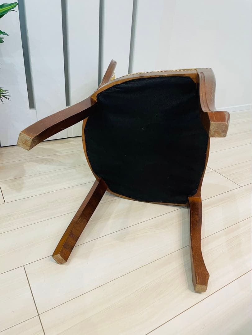 送料込み　アンティーク　椅子　ロココ朝　ゴシック　ダイニングチェア