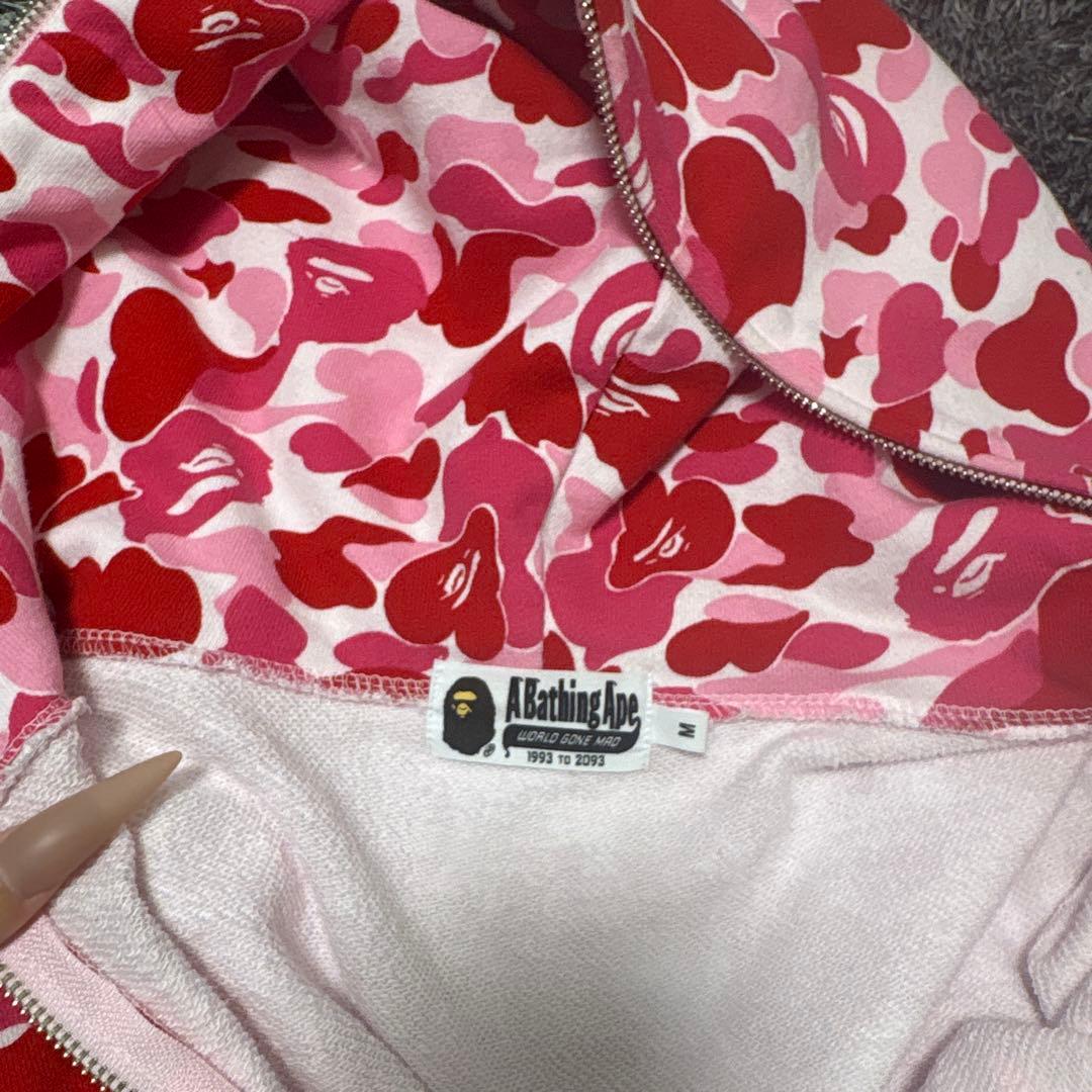 値下げBAPE カモフラージュパーカー Mサイズ