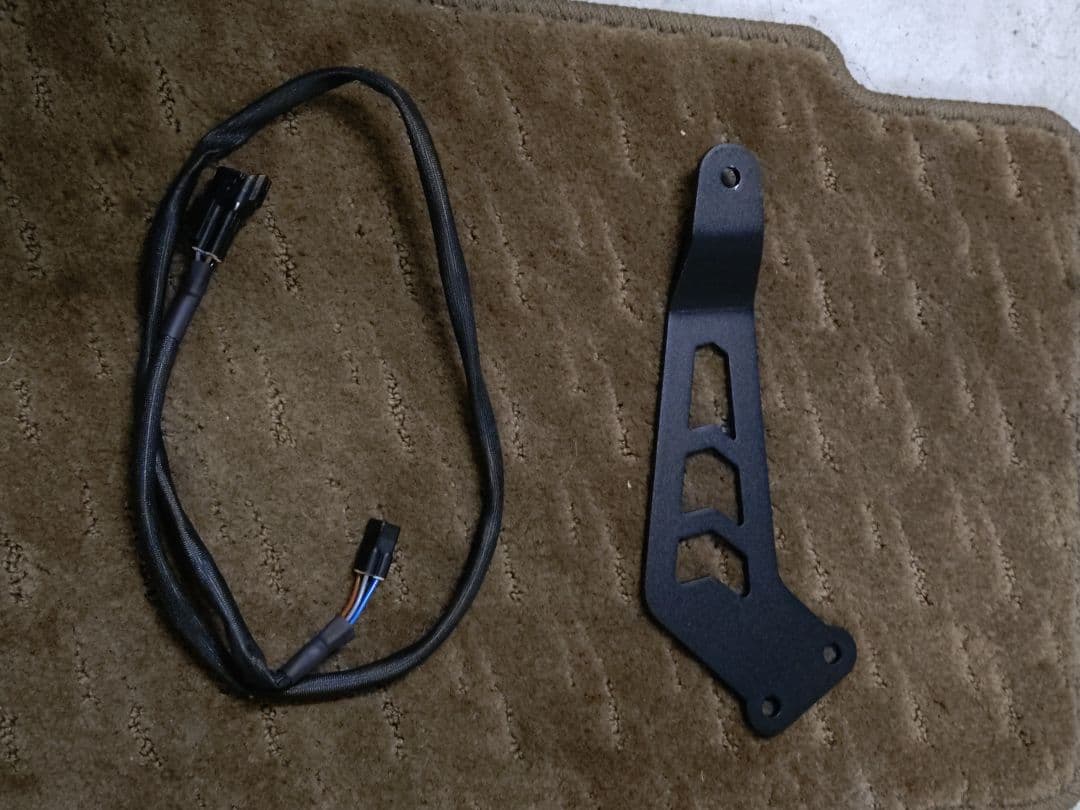 MT-09 RN69 AKRAPOVIC レーシングライン 取り付けキット付き