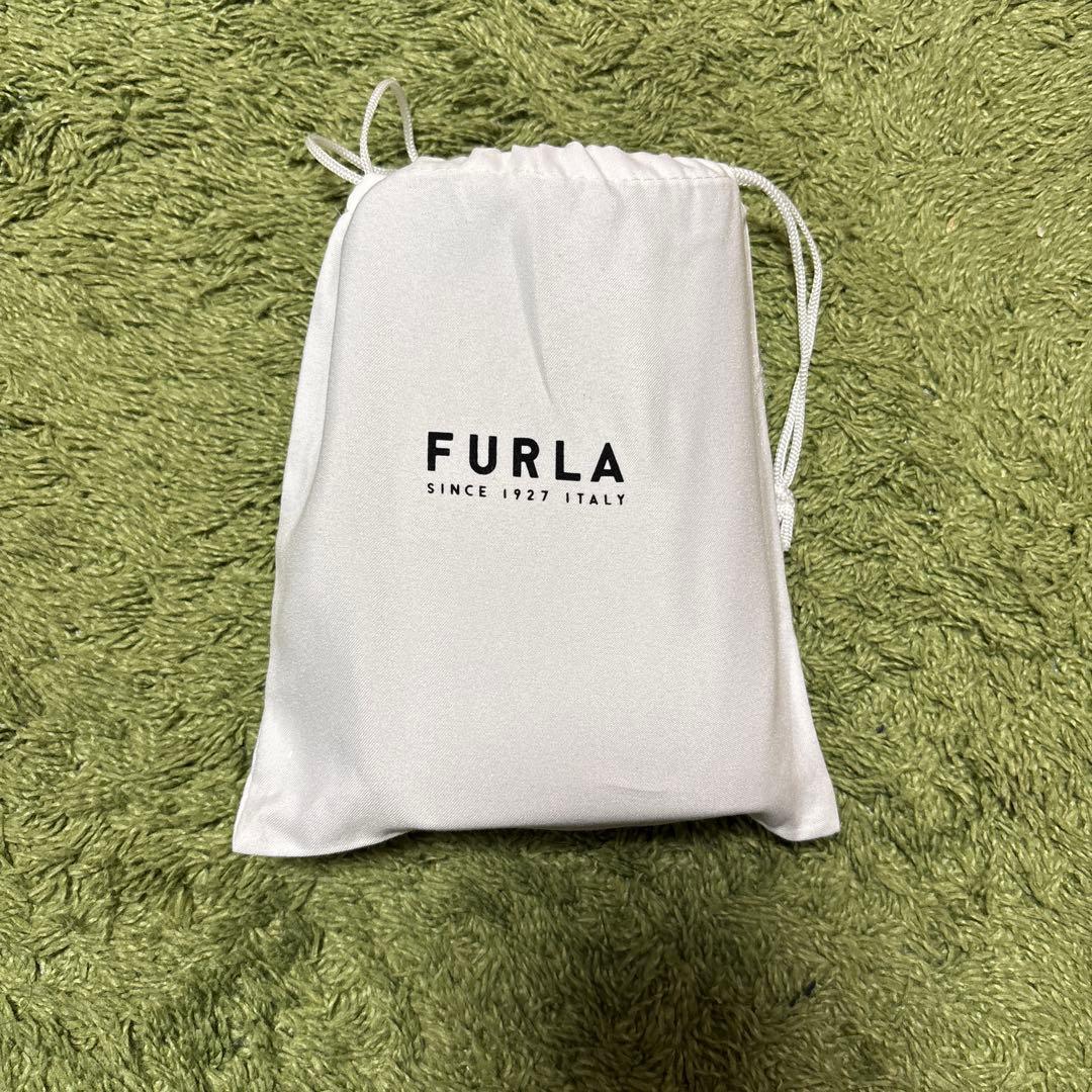 FURLA 財布
