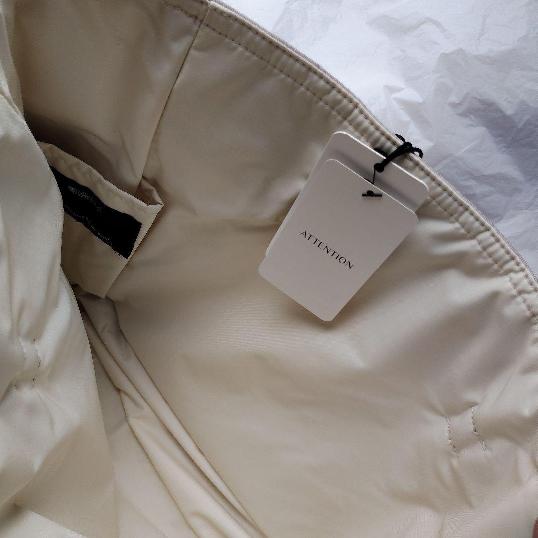 とく　ATTENTION ベージュ トートバッグと　ポーチ