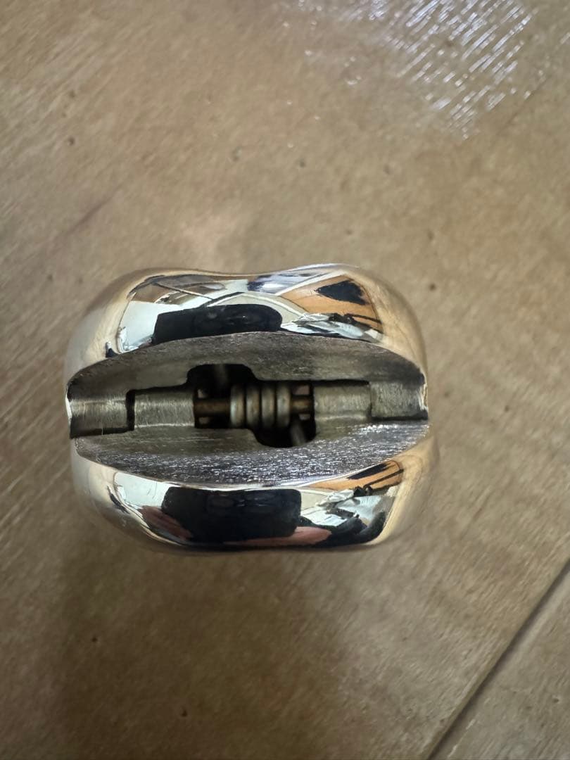 チェロ用　Wmutes ミュート ゴールド