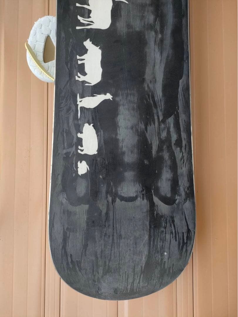 再値引き　スノーボード　板　ノアズアーク　Burton