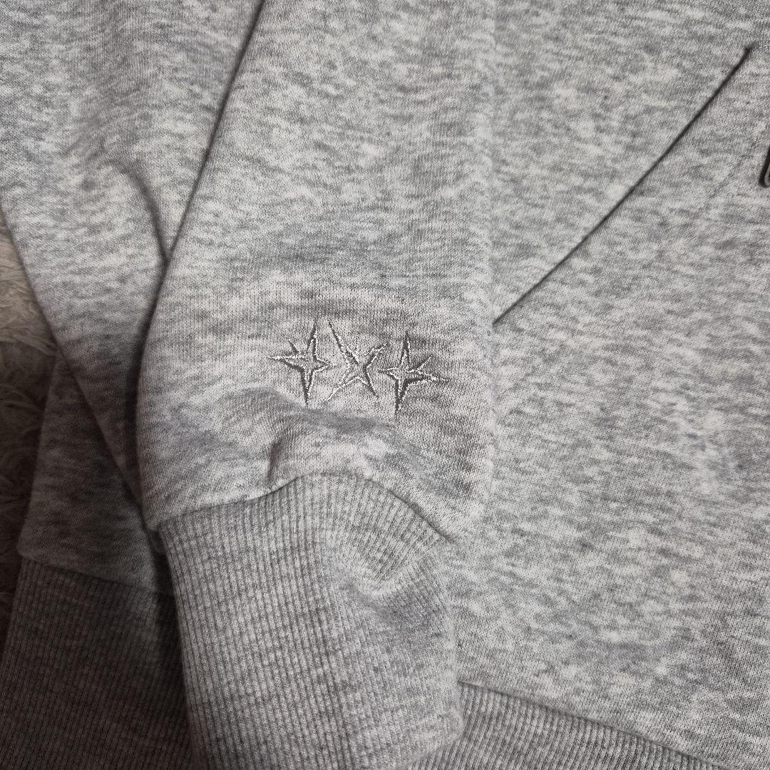 TxT ACT : TOMORROWフーディ