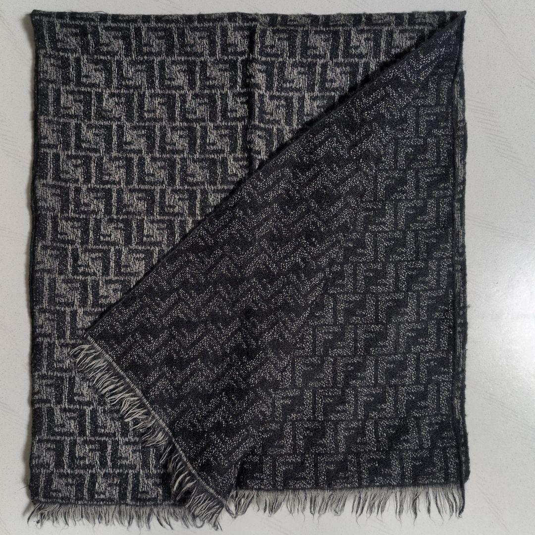 FENDI ズッカ柄 マフラー ストール 総柄 グレー ウール100%