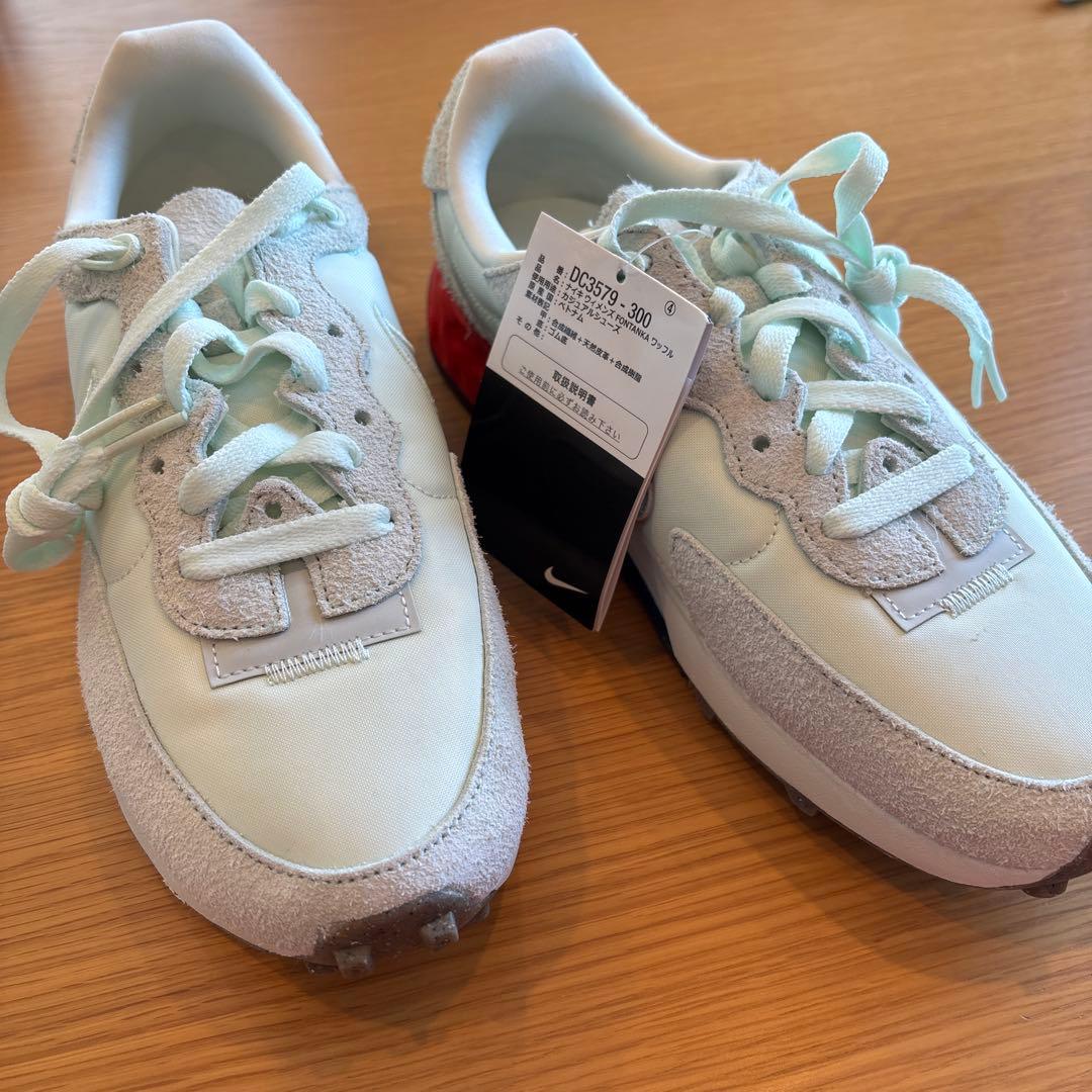 Nike Fontanka Waffle ミントグリーン/レッド