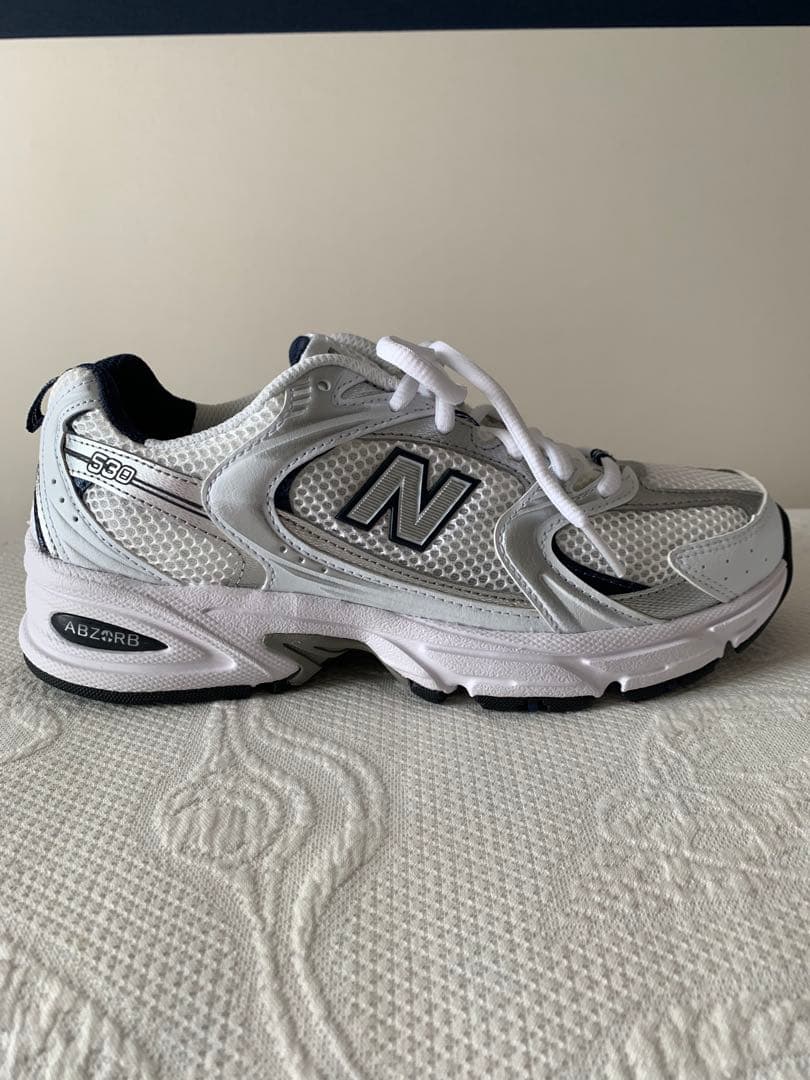 New Balance530 ランニングシューズ ホワイト/ネイビー