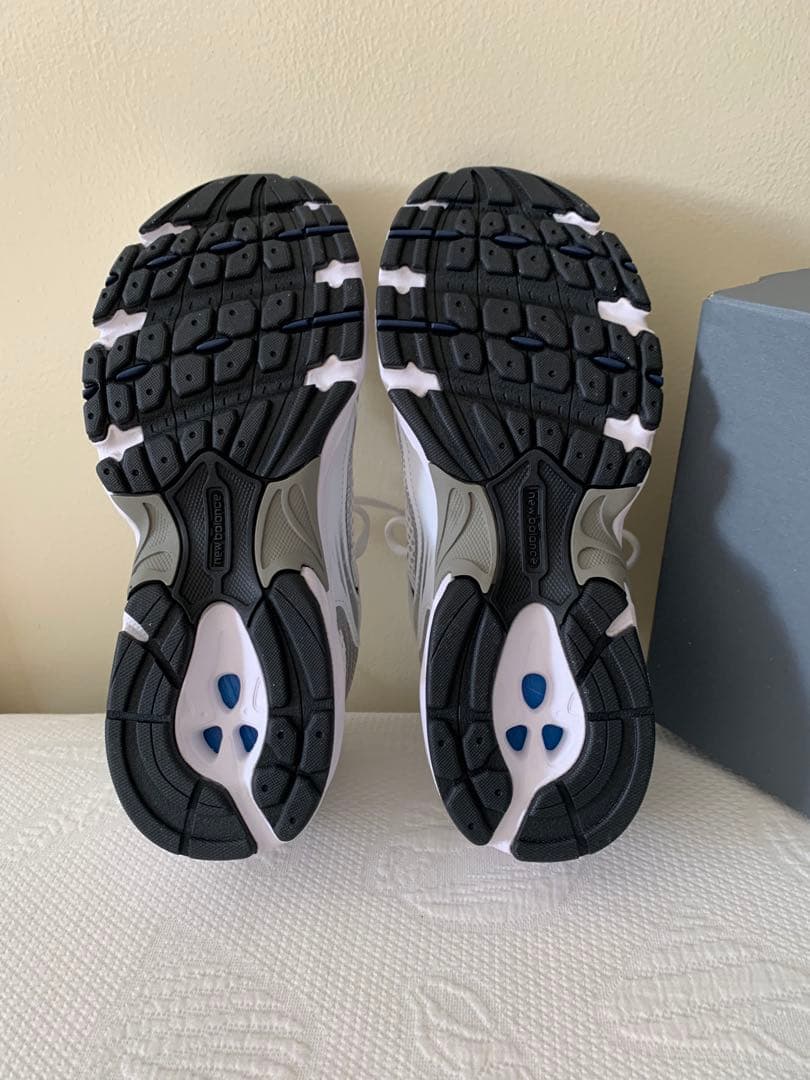 New Balance530 ランニングシューズ ホワイト/ネイビー