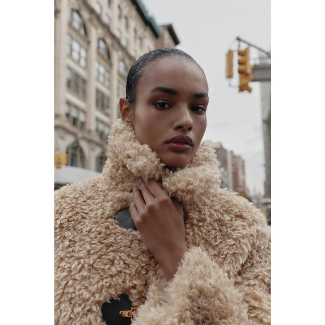 新品 ZARA トグルボタン フェイクファージャケット