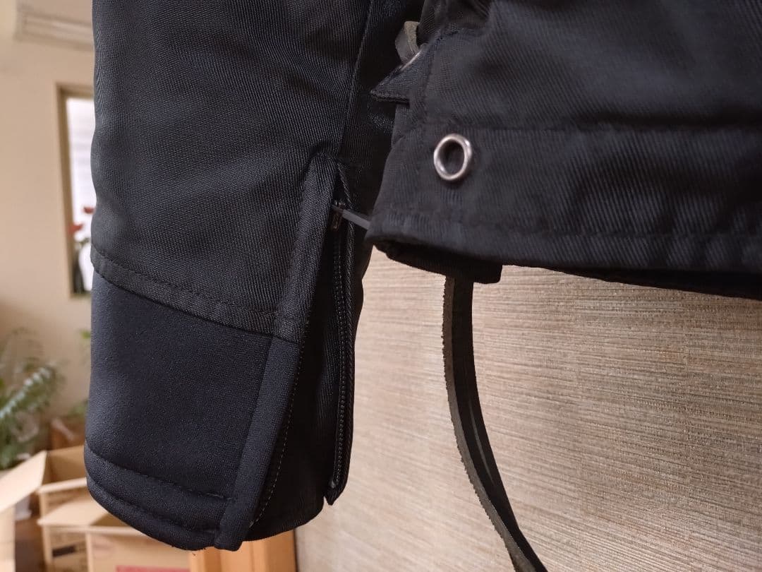 KADOYA TR−EVO ウインタージャケット　Mサイズ