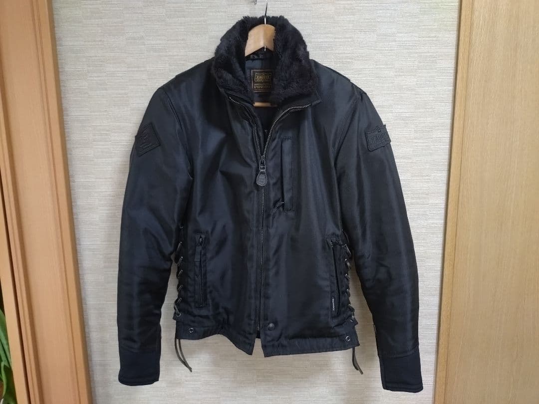 KADOYA TR−EVO ウインタージャケット　Mサイズ