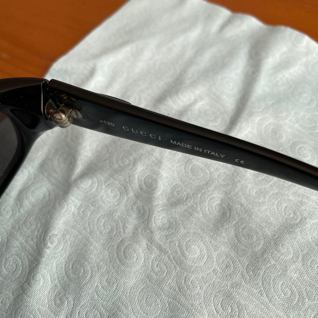 GUCCI GG 245/S ブラックサングラス