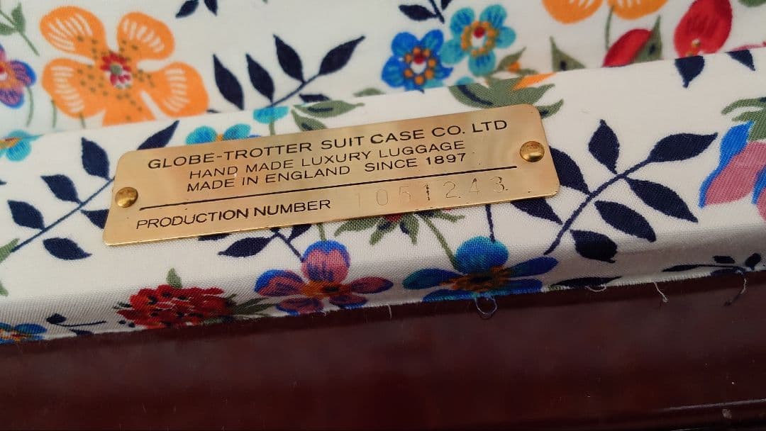 未使用　グローブトロッターSHIPS 21inch スーツケース