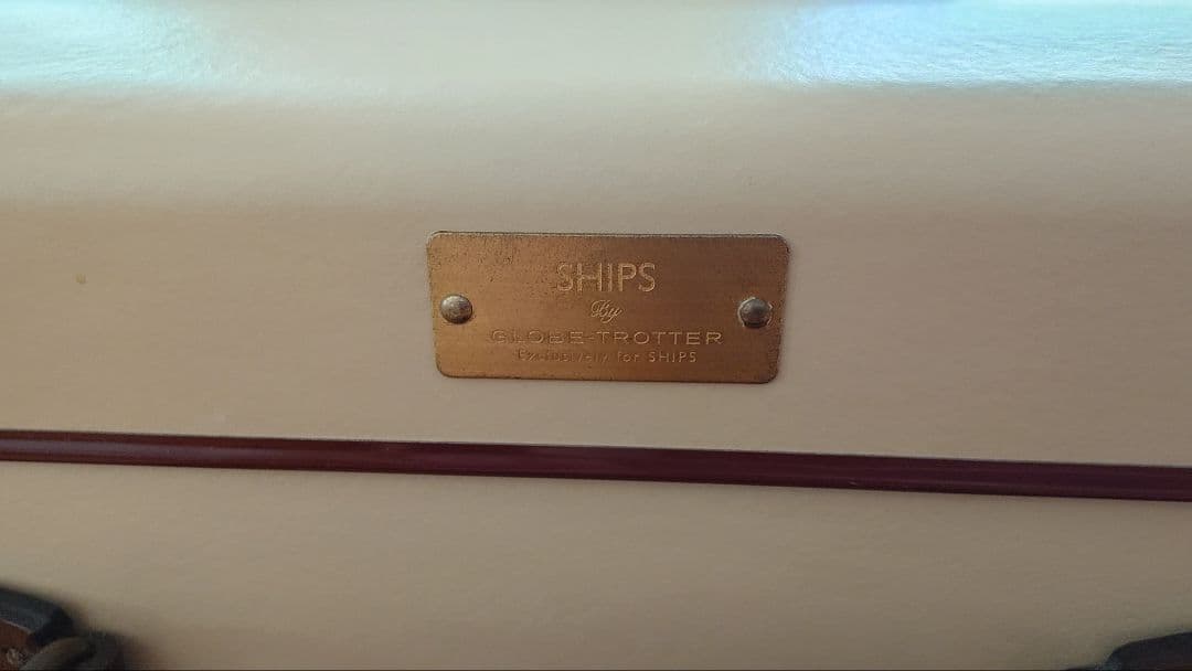 未使用　グローブトロッターSHIPS 21inch スーツケース