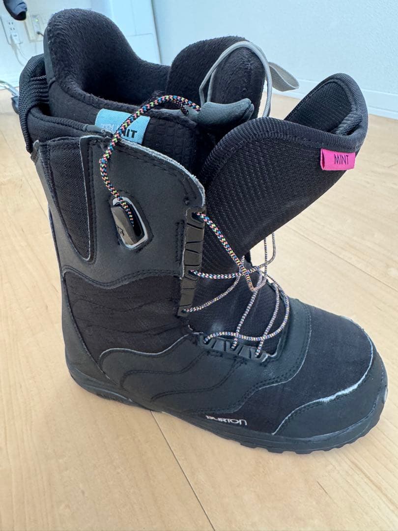 BURTON MINT-ASIANFIT 24 バートンブーツ　スノーボード