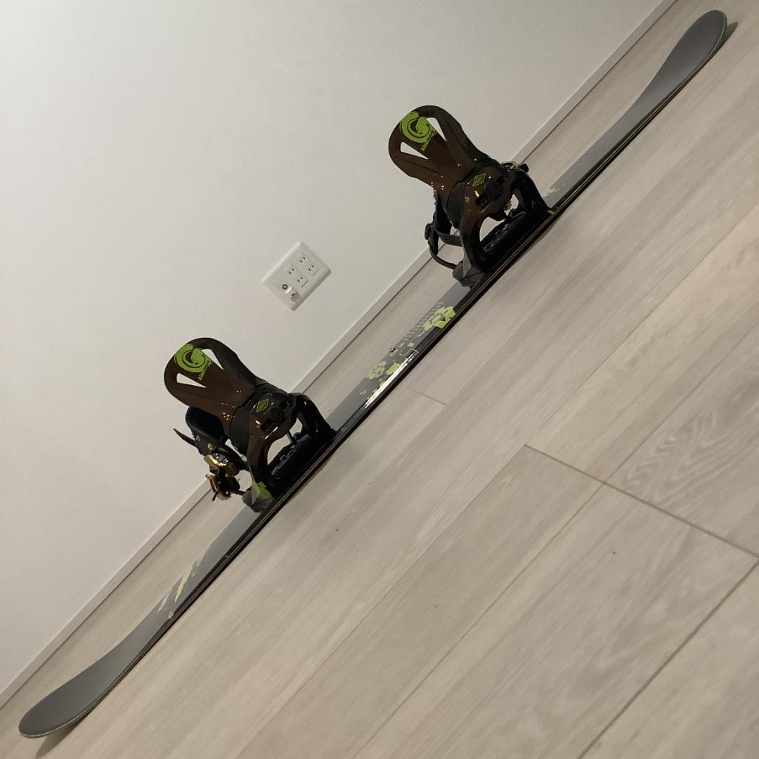 045 IGNIO 150cm メンズスノーボード 初心者やグラトリ向き