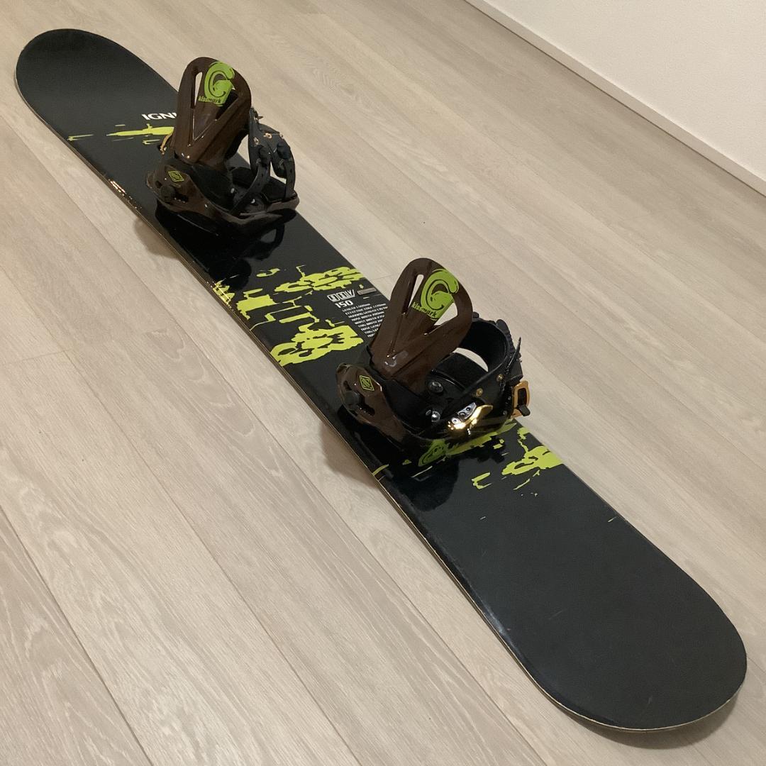 045 IGNIO 150cm メンズスノーボード 初心者やグラトリ向き