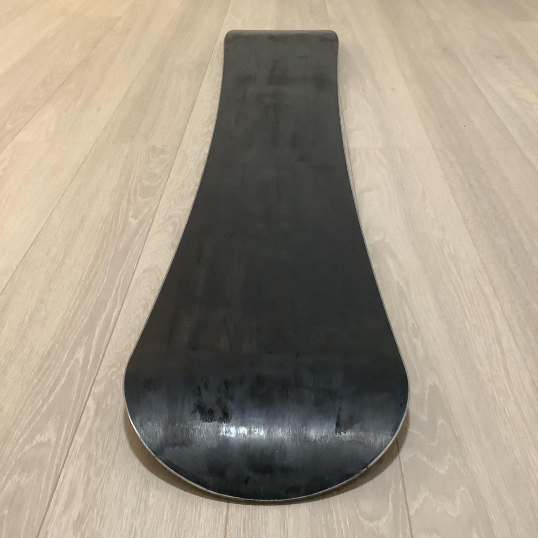 045 IGNIO 150cm メンズスノーボード 初心者やグラトリ向き