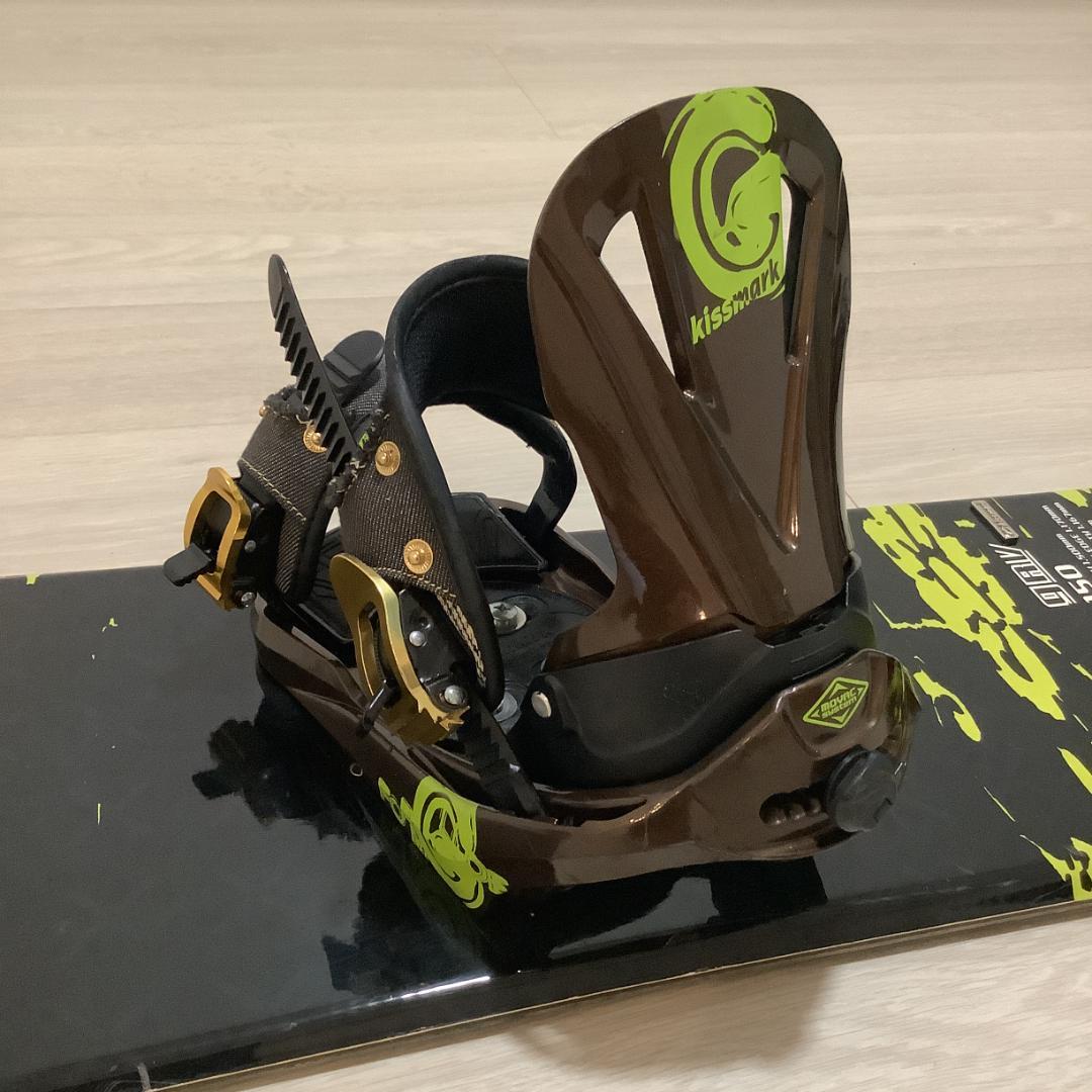 045 IGNIO 150cm メンズスノーボード 初心者やグラトリ向き