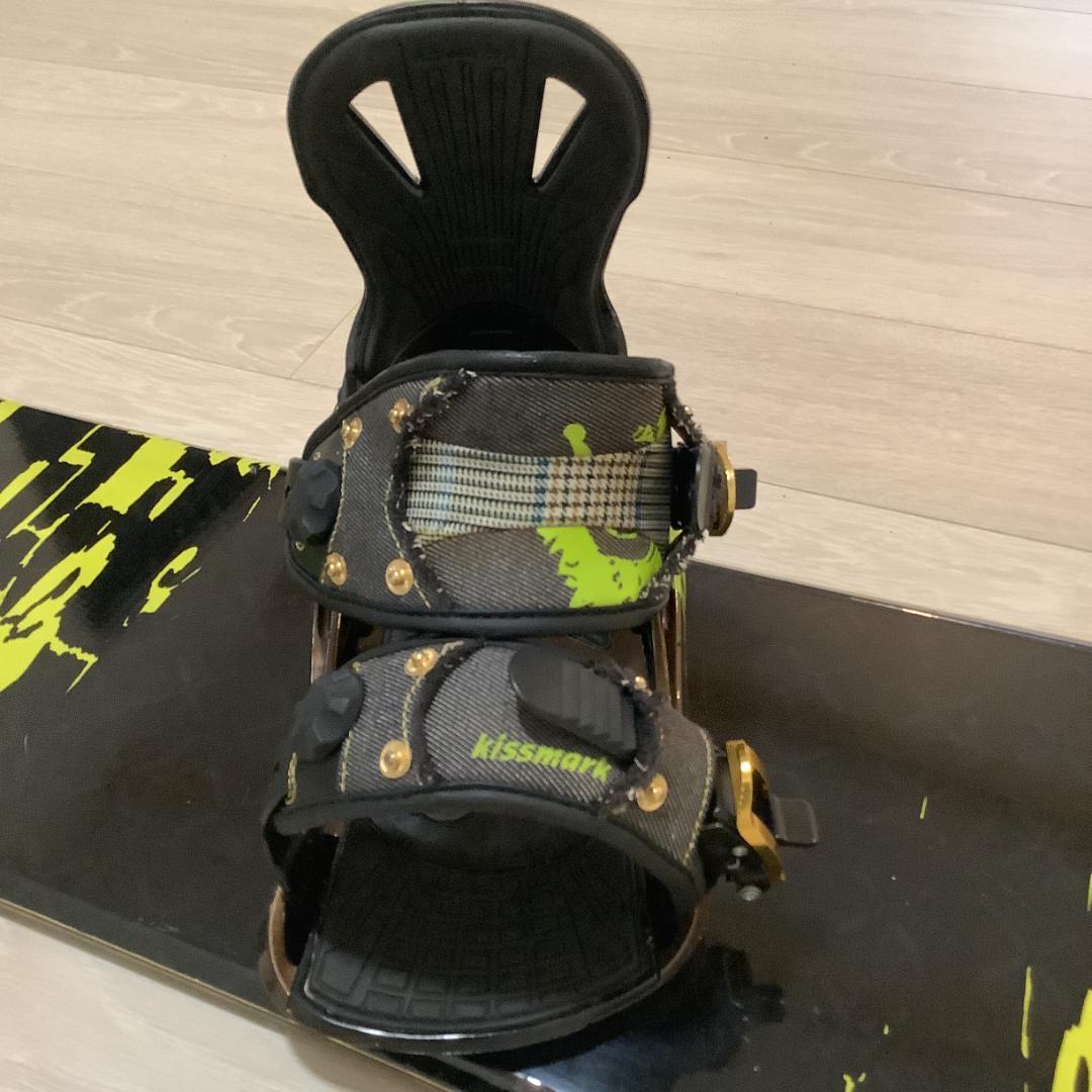 045 IGNIO 150cm メンズスノーボード 初心者やグラトリ向き