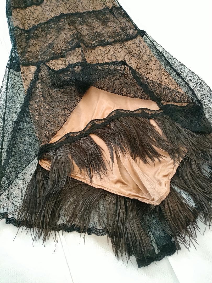 レア　betsey ベッツィージョンソン NY 総レース×フェザー付ロングドレス