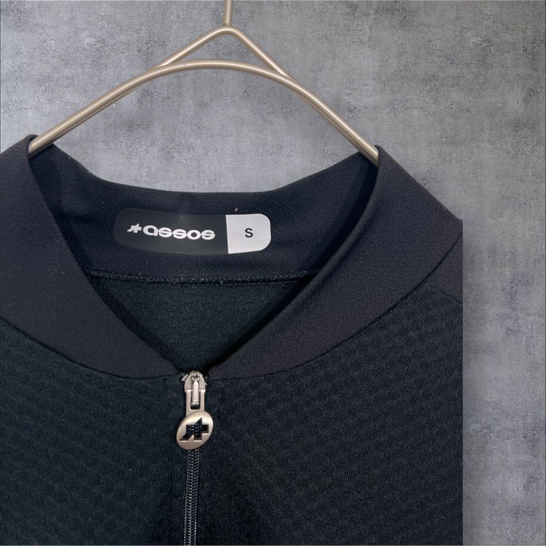 ASSOS サイクリングウェア　黒　sサイズ 半袖 ジャージ 後ろポケット