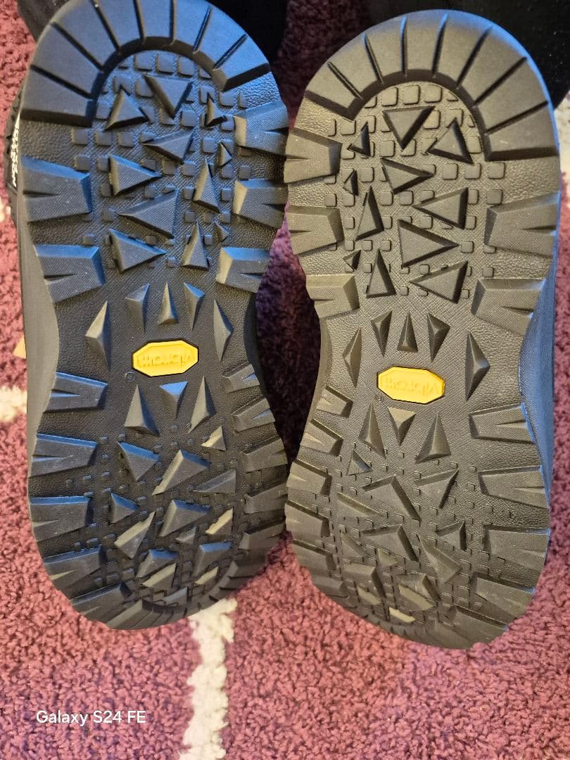 THE NORTH FACEのスノーブーツ、